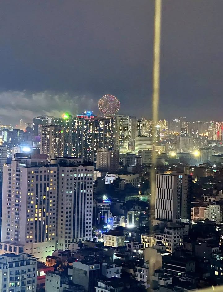 Căn hộ 3PN 6th Element Tây Hồ 109m² giá 13.7 tỷ - Nội thất Full đẹp, hướng Nam!