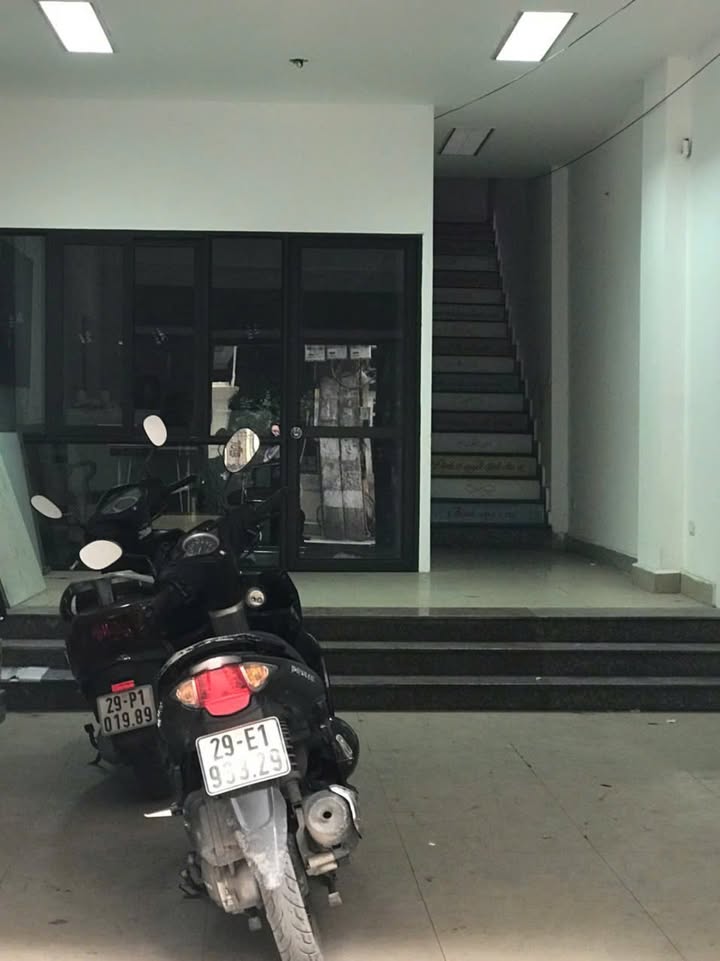 Cho thuê văn phòng Nguyễn Khang Cầu Giấy 72m² giá 29 triệu - Thiết kế thông minh, tiện nghi!