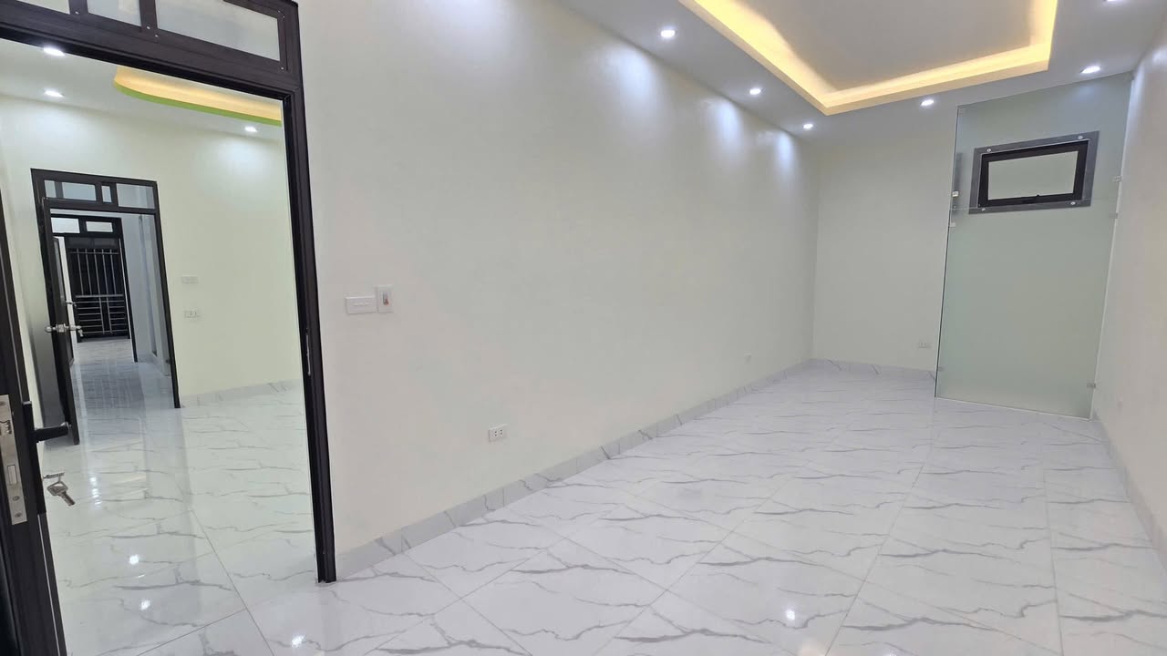 Căn hộ cho thuê tầng 2 ngõ 69/8 Tứ Liên 70m² - Chính chủ, không chung chủ!