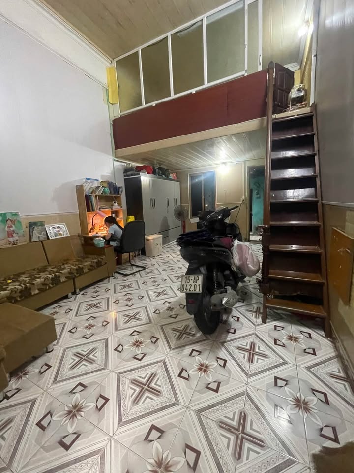 Nhà riêng tại Ngõ 157 Hồ Sen, Hải Phòng 40m² giá 2.3 tỷ - Đầu tư sinh lời hấp dẫn!