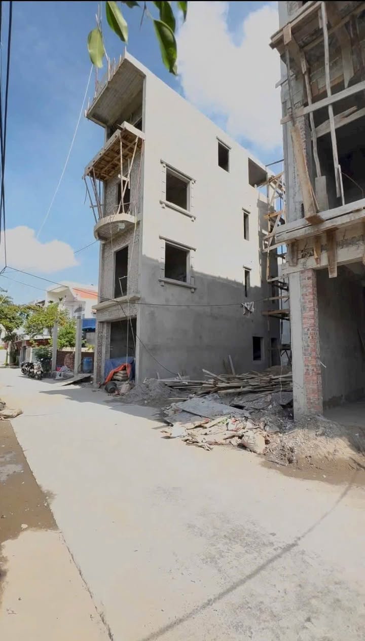 Nhà độc lập 4 tầng tại An Đồng 42m² giá 3.35 tỷ - Full nội thất sang trọng!