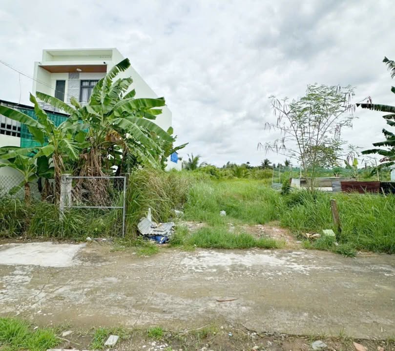 Đất nền Phú Hưng, Bến Tre 150m² giá 640 triệu - Sổ đỏ chính chủ, thổ cư 100%!