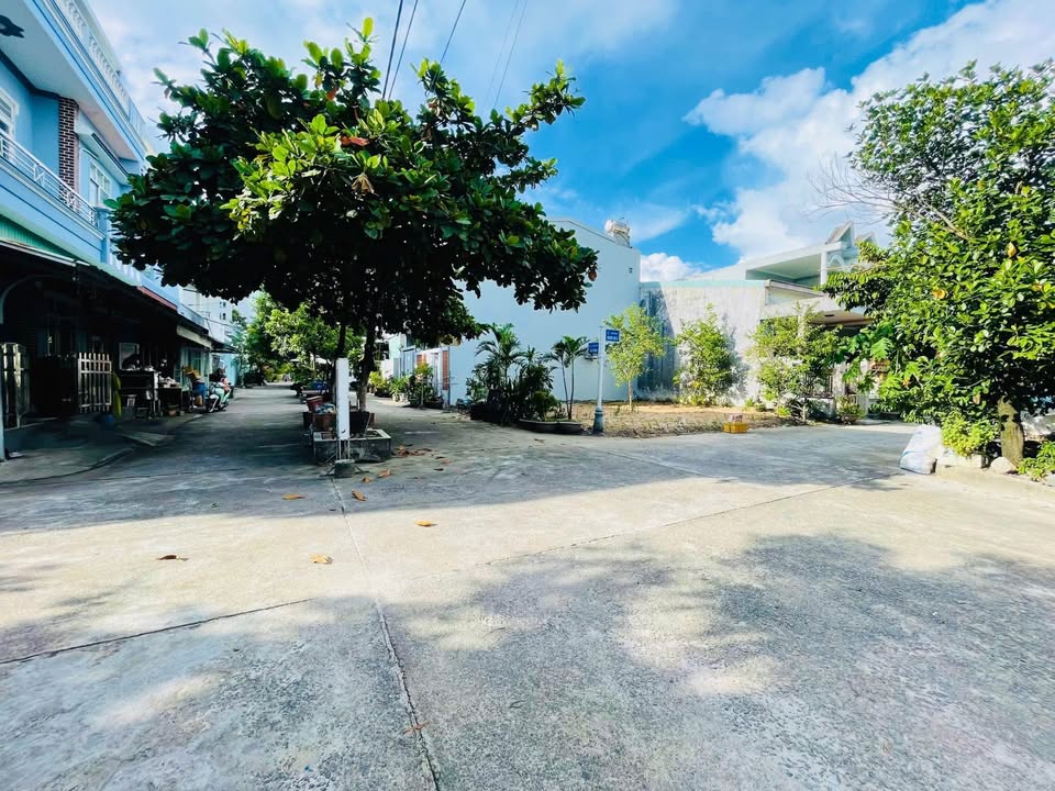 Đất nền góc Nguyễn Chu Sĩ, Đà Nẵng 108m² - Giá chỉ 4.4 tỷ, thương lượng ngay!