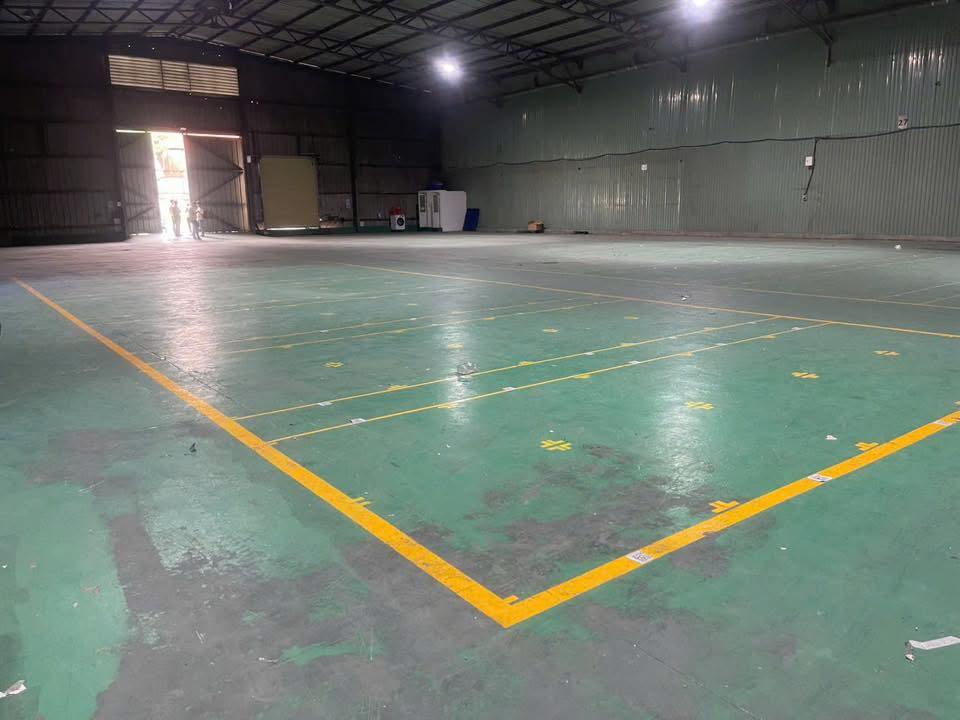 Kho xưởng cho thuê phường Linh Trung Thủ Đức 1800m² - Giá chỉ 90 triệu/tháng!