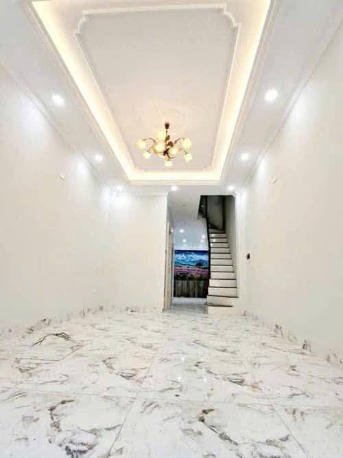 Nhà mặt phố Giáp Bát, Hoàng Mai, Hà Nội 57m² giá 16 tỷ - Kinh doanh đắc địa!