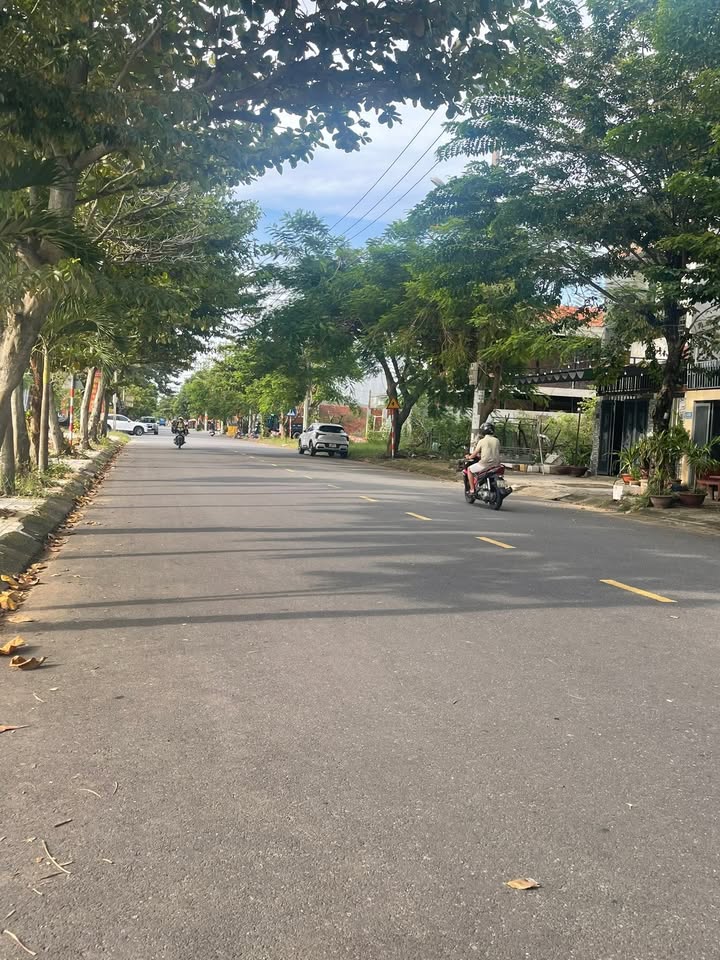 Đất phân lô Hòa Xuân 100m² giá 4.7 tỷ - Đầu tư sinh lời lý tưởng!