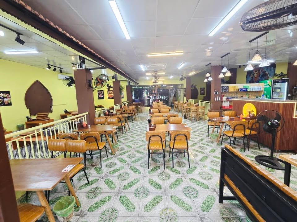 Cho thuê mặt bằng kinh doanh tại Điện Ngọc 500m² giá 20 triệu - Vị trí đắc địa, kinh doanh sầm uất!