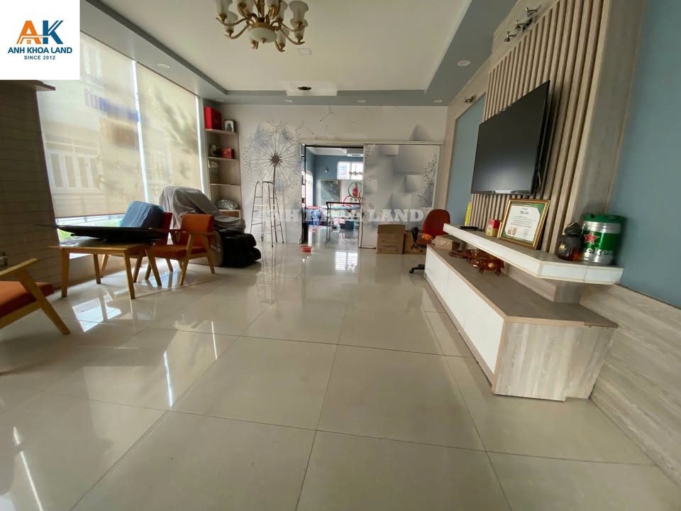 Nhà mặt tiền 4 tầng đường số 8, P. Linh Xuân 119.5m² giá 21 tỷ - Cơ hội đầu tư tuyệt vời!