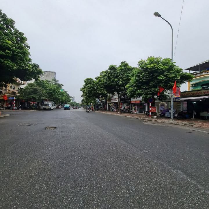 Đất Đa Tốn, Gia Lâm 190m² giá 20 tỷ - Mặt phố 16m, hướng tài lộc!