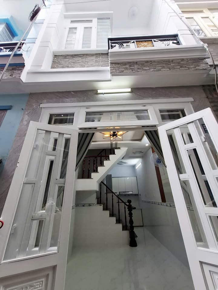 Nhà riêng quận 12, 22.75m² giá 1.398 tỷ - Hẻm thông thoáng, sẵn sàng ở ngay!