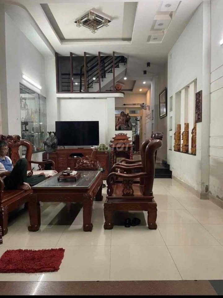 Nhà cho thuê đường Hà Đặc, Trung Mỹ Tây 80m² giá 7 triệu - Đầy đủ tiện nghi, gần chợ và trường học!