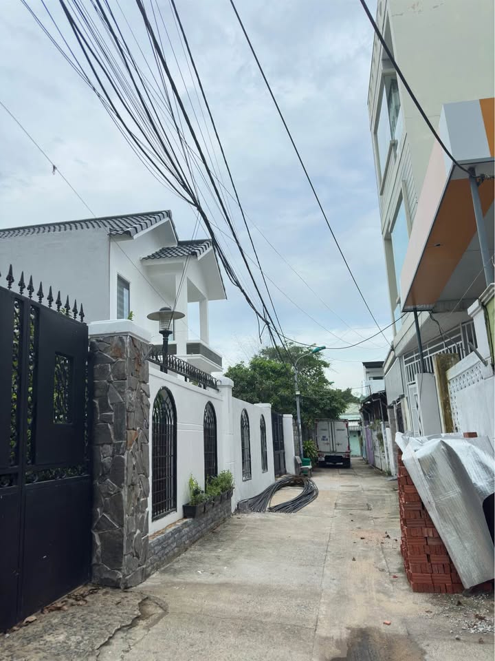 Nhà đẹp 2 tầng K256 Âu Cơ, 80m² giá 3 tỷ - Cơ hội sở hữu ngay!