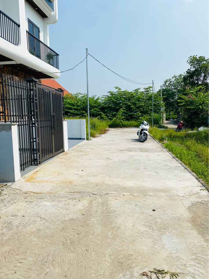 Nhà bán Xích Thổ, Hồng Thái, An Dương 60m² - Ngõ ô tô vào tận nhà!