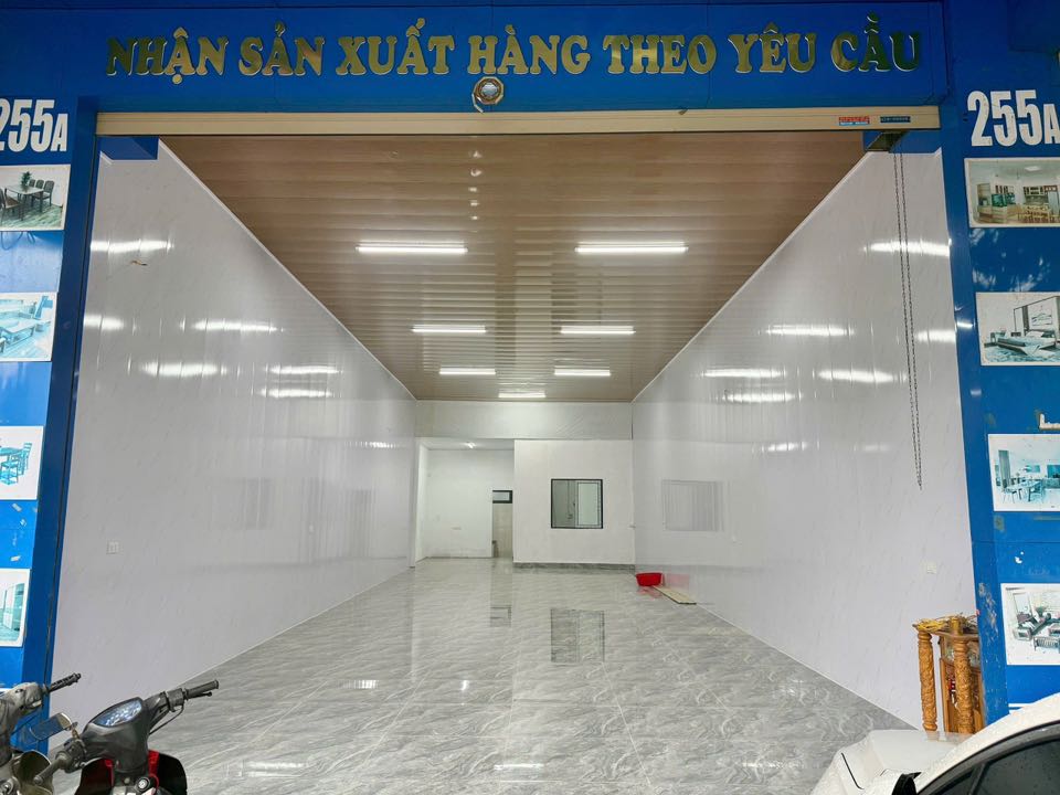 Nhà phố cho thuê tại 255A Hà Huy Tập, TP Hà Tĩnh, 125m² - Đường lớn, tiện nghi đầy đủ!