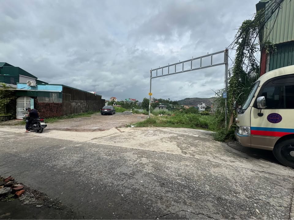 Đất nền phường Hà Tu, Hạ Long 105m² giá 1 tỷ - Đường ô tô tận nơi!