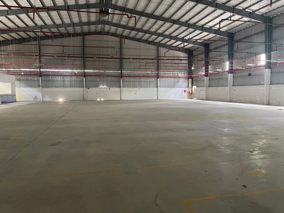 Kho xưởng cho thuê tại Tịnh Phong Quảng Ngãi 3200m² giá 243.2 triệu - Mặt tiền Quốc lộ
