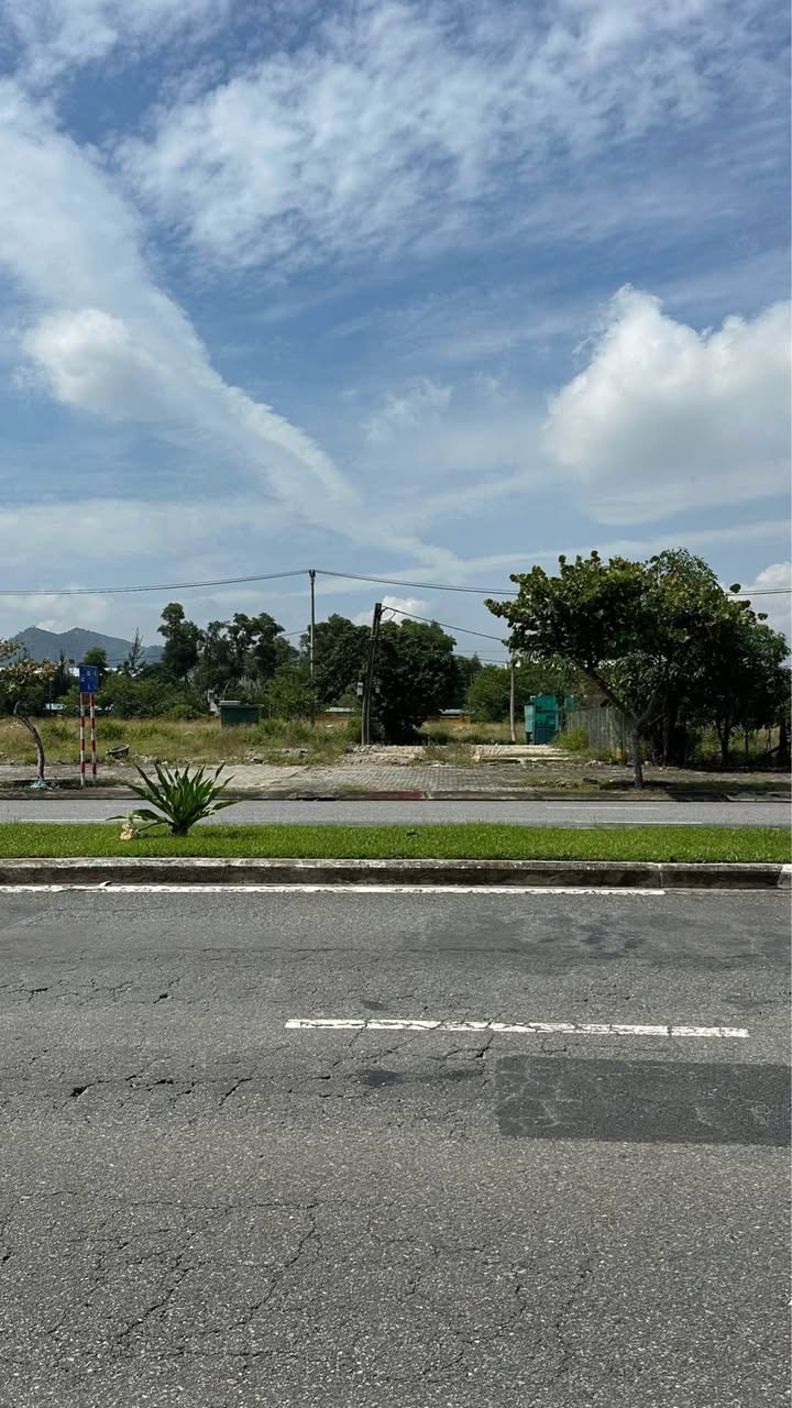 Đất nền biệt thự Nguyễn Tất Thành Đà Nẵng 375m² giá 30 tỷ - Cơ hội đầu tư tuyệt vời!