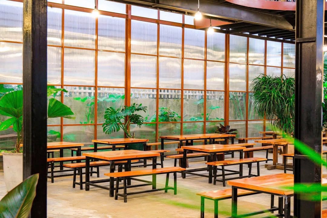 Cho thuê nhà hàng đường Trần Bình Trọng Đà Lạt 450m² - Đầy đủ nội thất, thuận tiện kinh doanh!