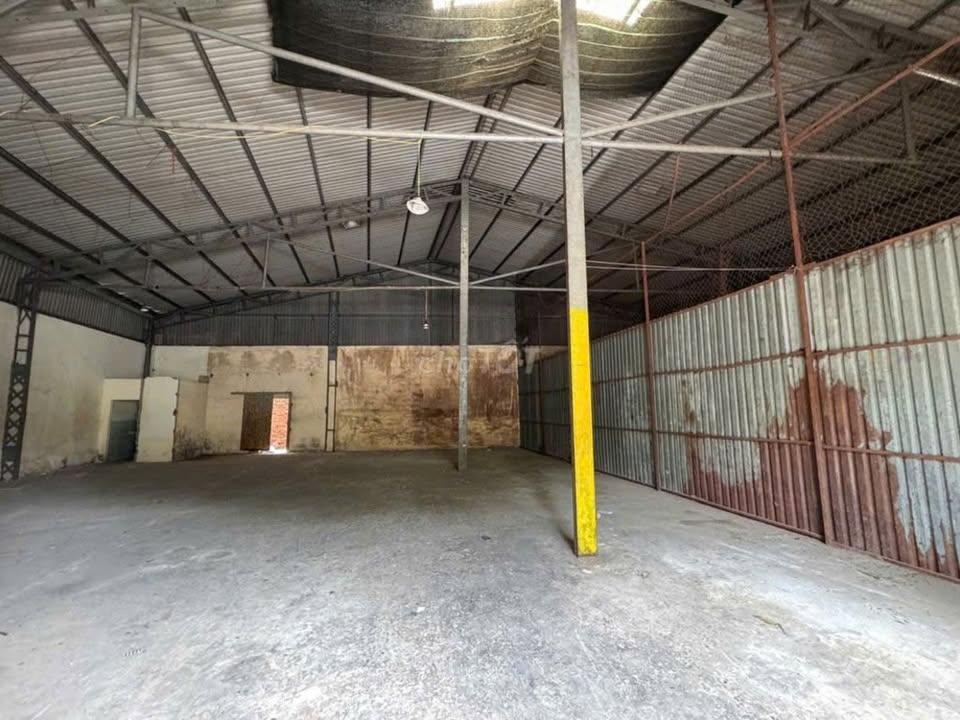 Cho thuê kho Hậu Giang Quận 6, 221m² giá 30 triệu - Nhận ngay!