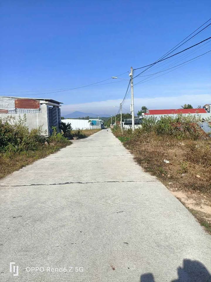 Đất thổ cư 150m² Thôn 4, Đắk Cấm, Kon Tum giá chỉ 300 triệu - Sổ hồng chính chủ!