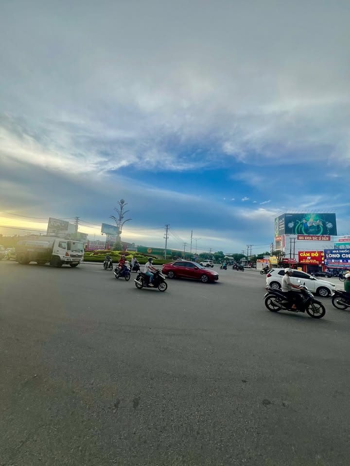 Nhà mặt tiền Nguyễn Trung Trực Rạch Giá 156.8m² giá 6.9 tỷ - Kinh doanh đắc địa!