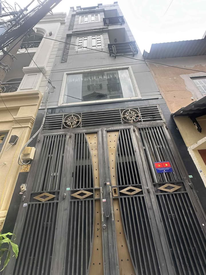 Nhà phố 5 tầng Bà Hom, Quận 6, 42m² chỉ 6 tỷ - Đầu tư sinh lời cao!
