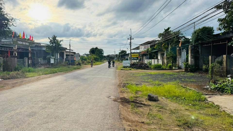 Đất thổ cư 560m² tại thôn 6, xã Đắk Wil, giá 5.6 tỷ - Kinh doanh thuận lợi!