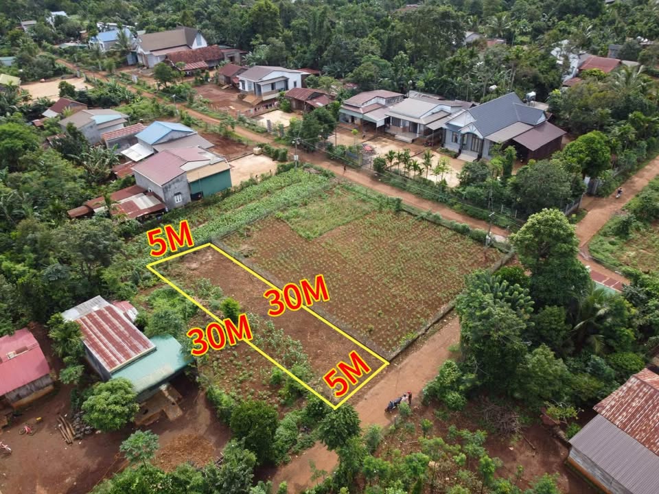 Đất thổ cư 150m² tại Cuôr Đăng B, Buôn Ma Thuột - Sổ đỏ chính chủ, giá thỏa thuận!