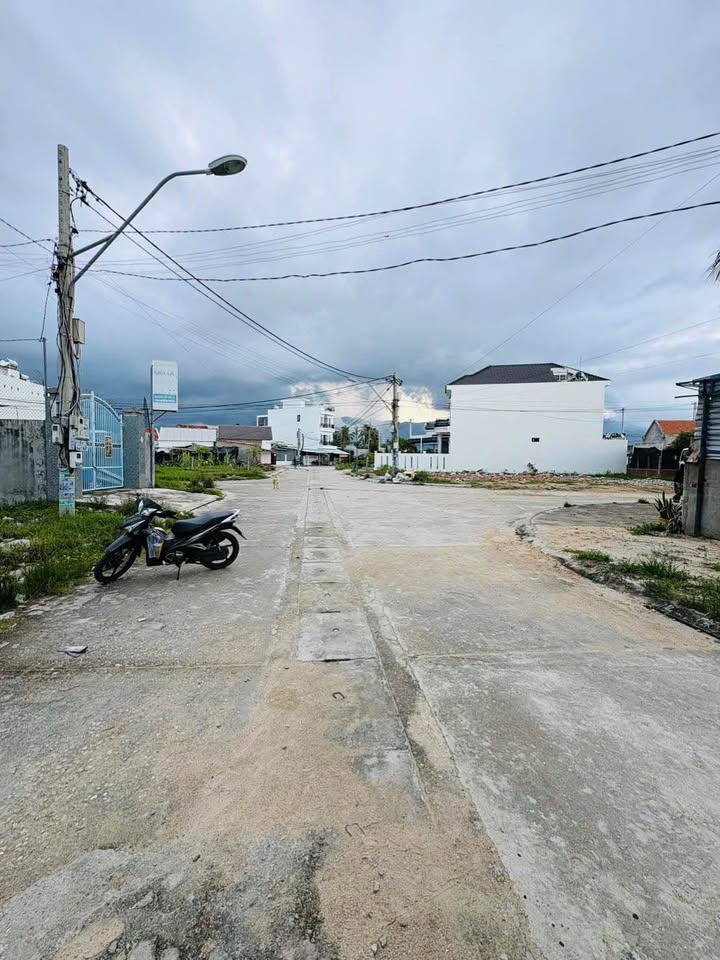 Đất nền Vạn Thắng 125m² giá thương lượng - Lô góc 2 mặt tiền, tiềm năng tăng giá cao!