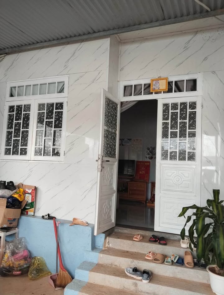 Nhà đẹp tại Trại Mát, Đà Lạt 80m² giá chỉ 1.3 tỷ - Cơ hội không thể bỏ lỡ!