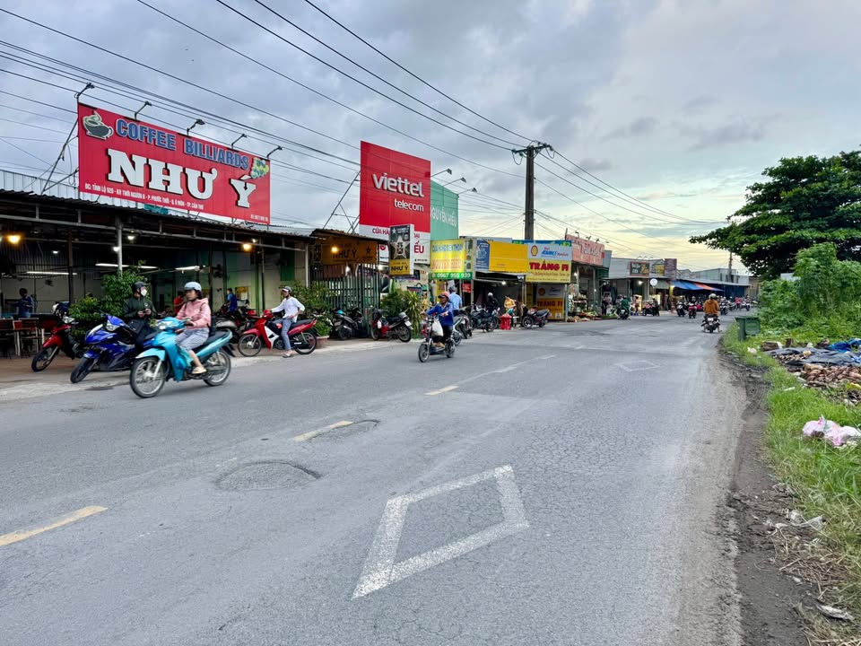 Dãy trọ 11 phòng mặt tiền 3,5m tại Thới Ngươn B, giá 1.75 tỷ - Đầu tư sinh lời ngay!