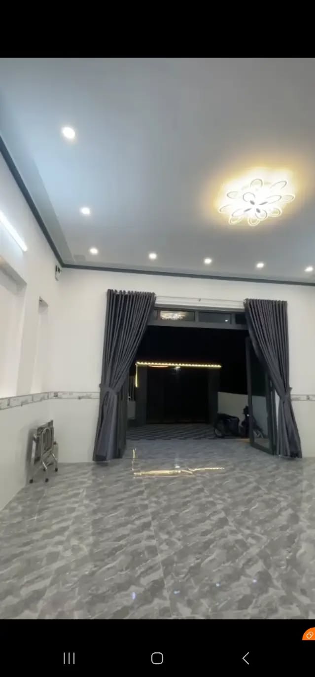 Nhà mới bán tại hẻm Nguyễn Tất Thành, Bình Kiến 150m² giá 2.4 tỷ - Sẵn sàng vào ở!