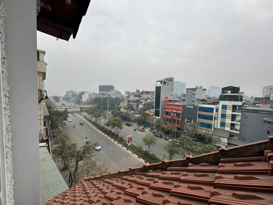 Nhà mặt phố Văn Cao, quận Ba Đình, 80m² giá 98 tỷ - Đầu tư sinh lời hấp dẫn!