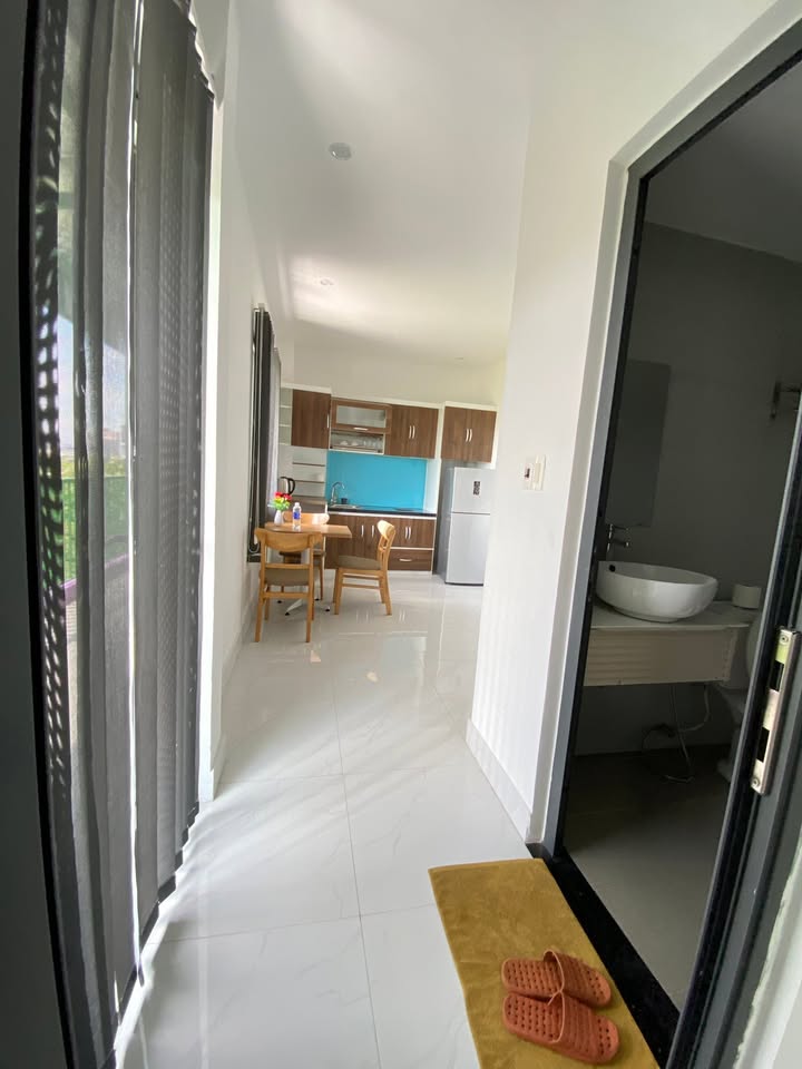 Căn hộ 1 phòng ngủ tại Nguyễn Khắc Viện, Ngũ Hành Sơn - Giá 8 triệu/tháng, view biển tuyệt đẹp!