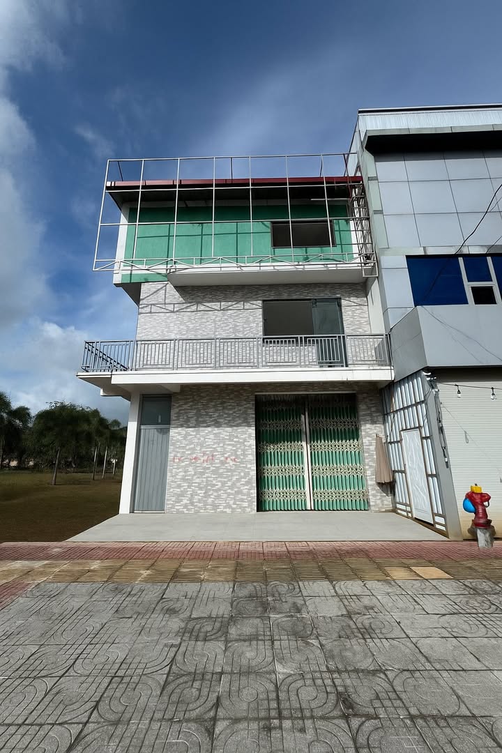 Nhà mặt tiền Hùng Vương, Phú Mỹ 140m² giá 10 triệu - Thiết kế kinh doanh lý tưởng!