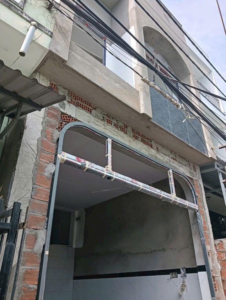 Nhà 1 mê Lê Đại Hành, Quy Nhơn 48.4m² giá 2.4 tỷ - Vị trí thuận lợi gần chợ