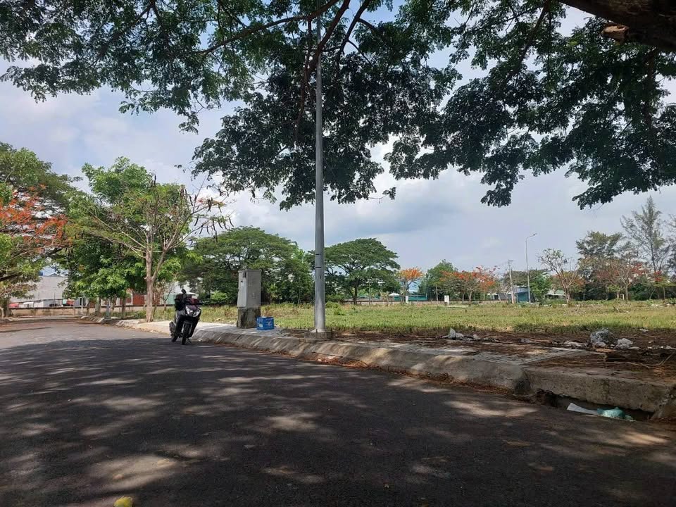 Lô đất mặt tiền sông Đào Tông Nguyên 200m² giá 8.8 tỷ - Giao dịch nhanh chóng!