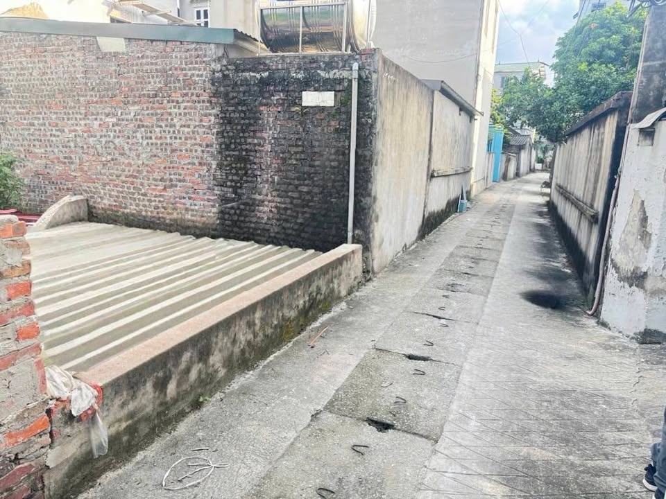 Nhà bán Tiên Dương Đông Anh 42.5m² giá 4.05 tỷ - Mặt tiền rộng, ô tô đỗ cửa!