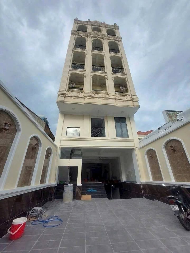 Cho thuê nguyên tòa 599m² mặt tiền Phan Huy Ích Gò Vấp - Đang hoàn thiện, sẵn sàng giao ngay!