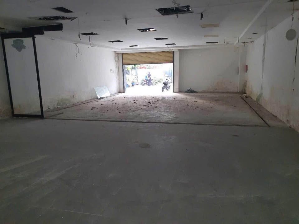 Cho thuê mặt bằng 160m² Trương Công Định giá 16 triệu - Thích hợp kinh doanh