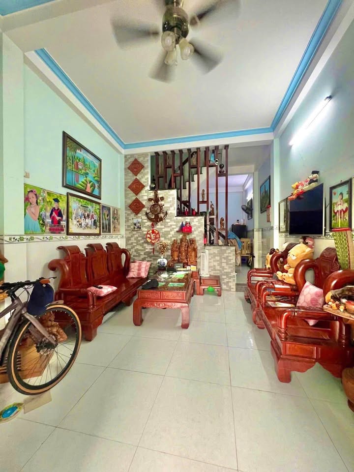 Nhà 3 tầng hẻm Tây Sơn, Quy Nhơn 45m² giá 2 tỷ - Chính chủ bán gấp!