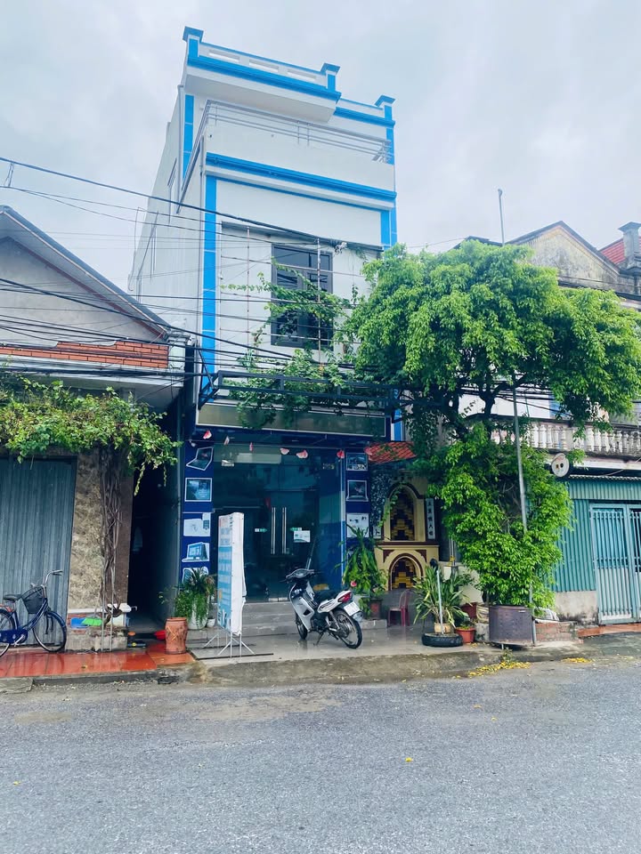 Bán nhà 2 tầng mặt đường kinh doanh trục chính Bình Nguyên 74m² giá 2.1 tỷ - Cơ hội đầu tư tốt!