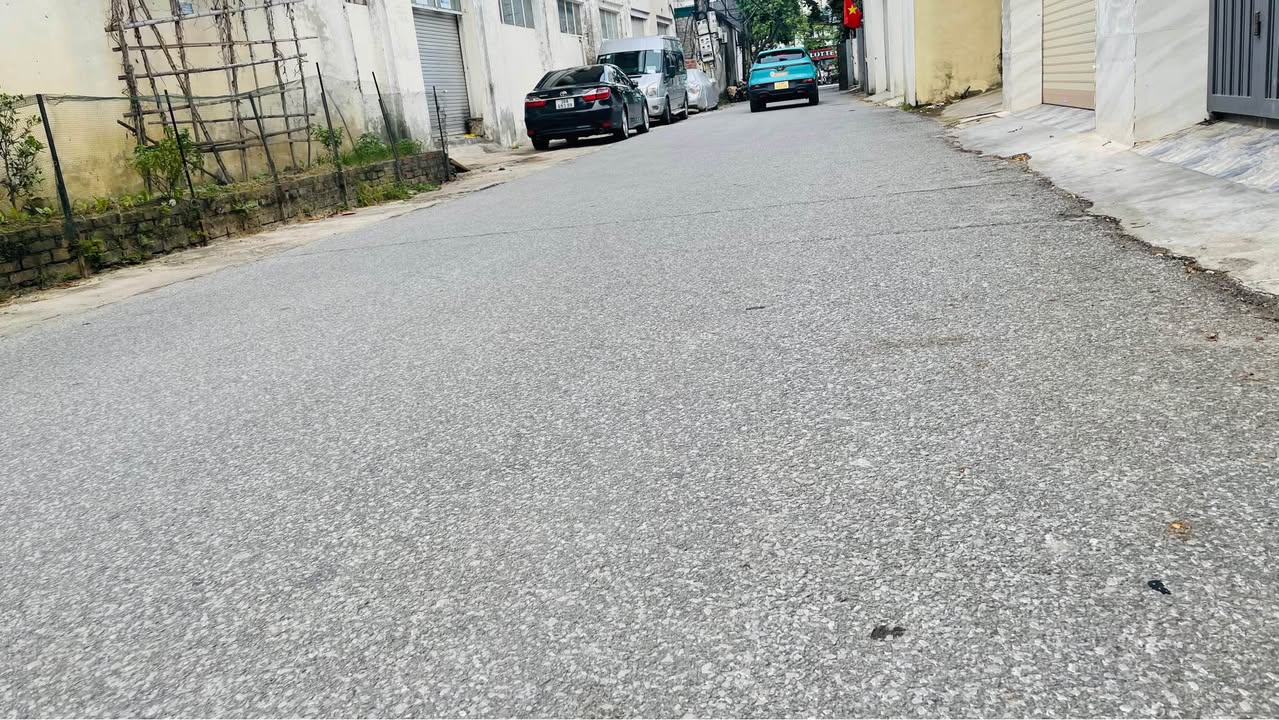 Đất đẹp trung tâm Hà Tĩnh 138m² giá 3 tỷ - Vị trí đắc địa gần đường Lê Duẫn!