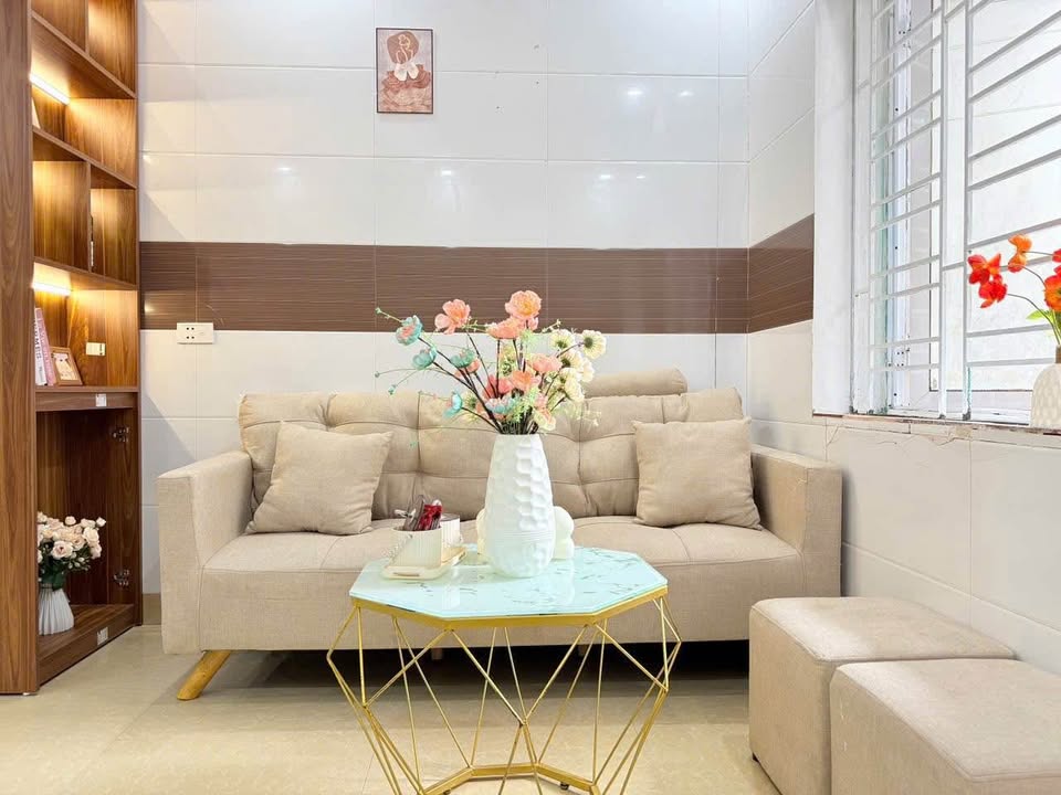 Nhà 2 tầng đường Bạch Đằng, Hạ Lý, Hải Phòng 24m² giá 1.28 tỷ - Cơ hội sở hữu ngay!