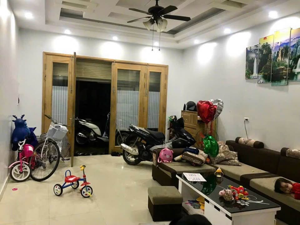 Nhà 3,5 tầng Lãm Hà, Kiến An 57m² giá 1.75 tỷ - Ô tô vào tận nhà!