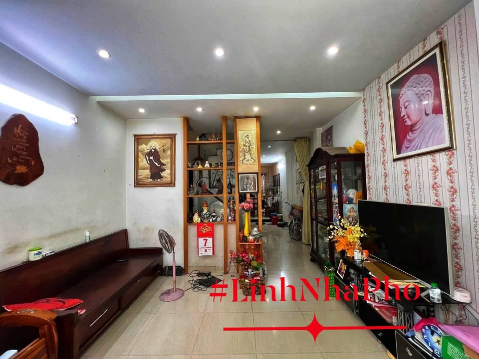 Nhà 2 tầng Lê Văn Sỹ, Tân Bình 70m² giá 7.6 tỷ - Cơ hội vàng cho khách thiện chí!