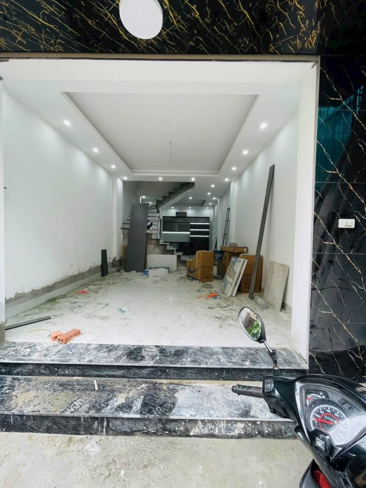 Nhà 3 tầng Trần Lãm, Thái Bình 50m² giá 3,5 tỷ - Ô tô đỗ cửa, tiện nghi đầy đủ!