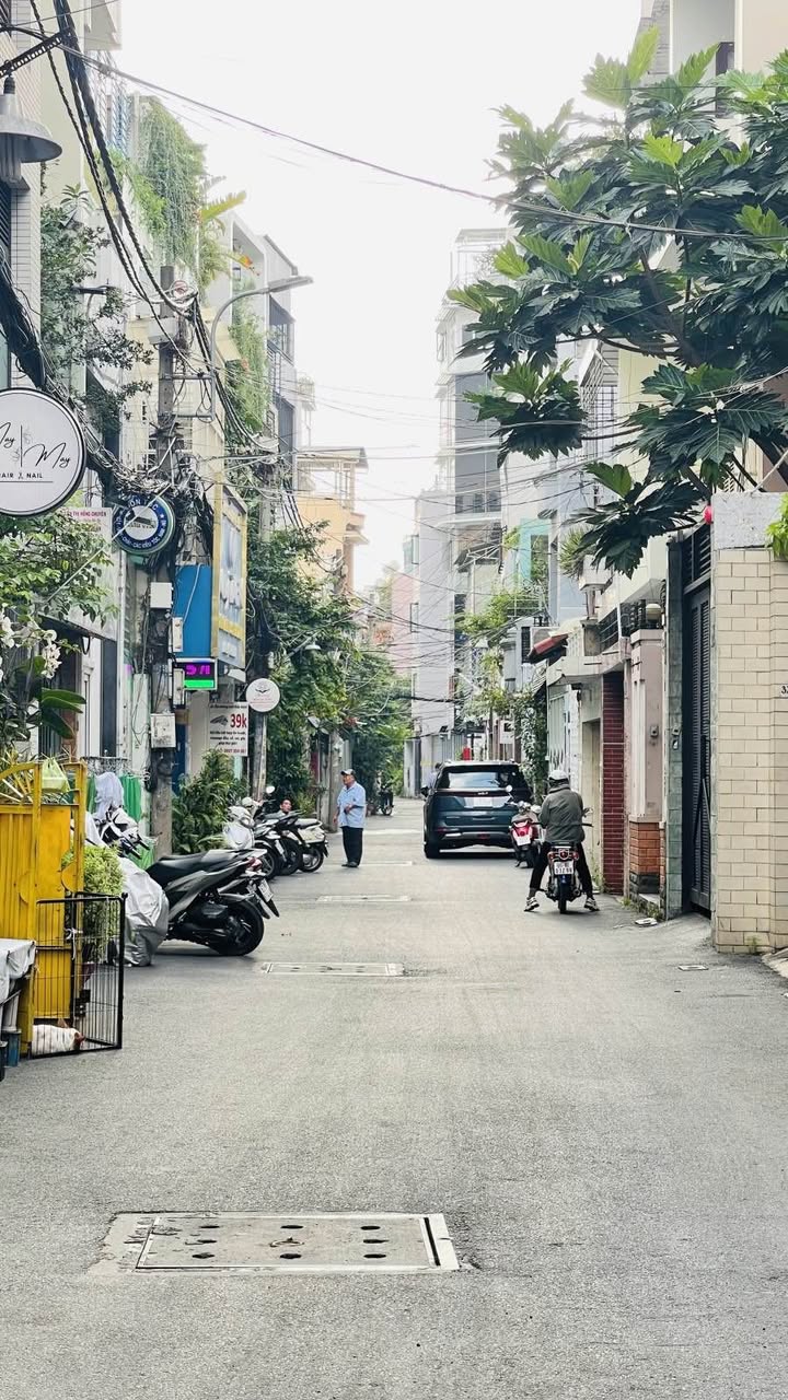 FrontHouse Trần Đình Xu Quận 1 65m² giá 13.5 tỷ - Khu VIP, pháp lý chuẩn!