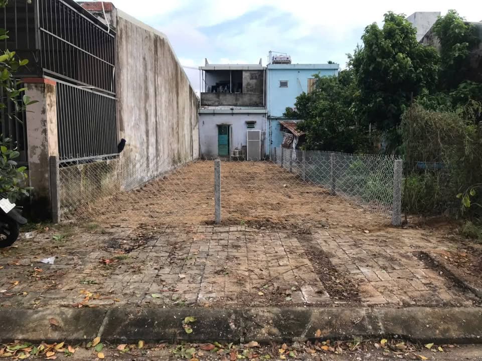 Đất nền Hòa Xuân 107m² giá 3.85 tỷ - Khu vực phát triển sôi động!