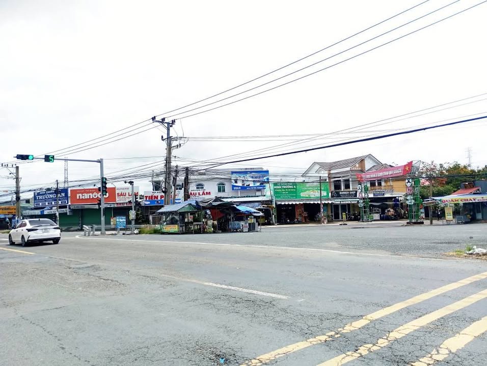 Đất thổ cư 165m² Tỉnh Lộ 852, Long Hưng B, Lấp Vò, Đồng Tháp - Giá 6.5 tỷ, Thương lượng!